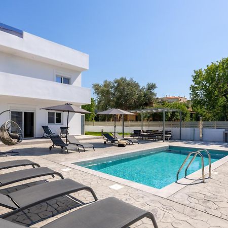 Villa Dana Иксия Екстериор снимка